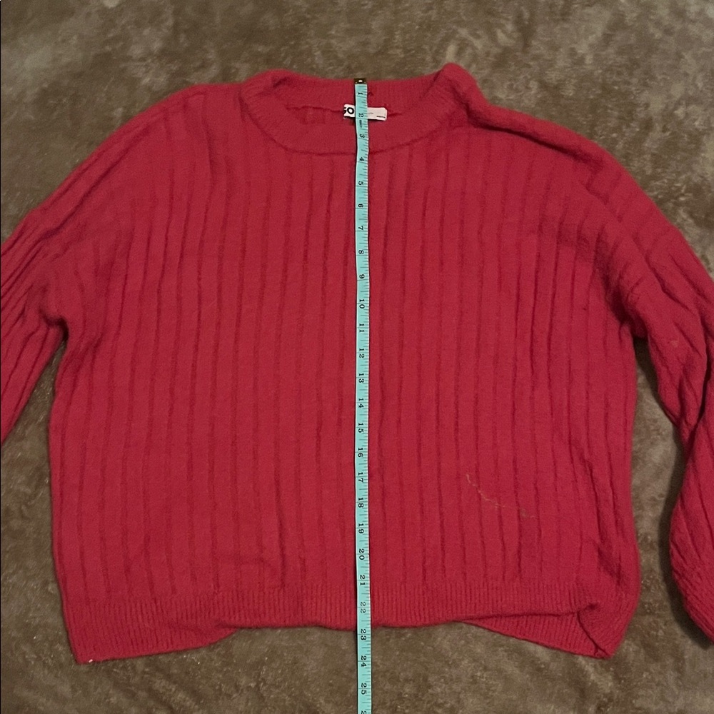 Cropped fuzzy sweater